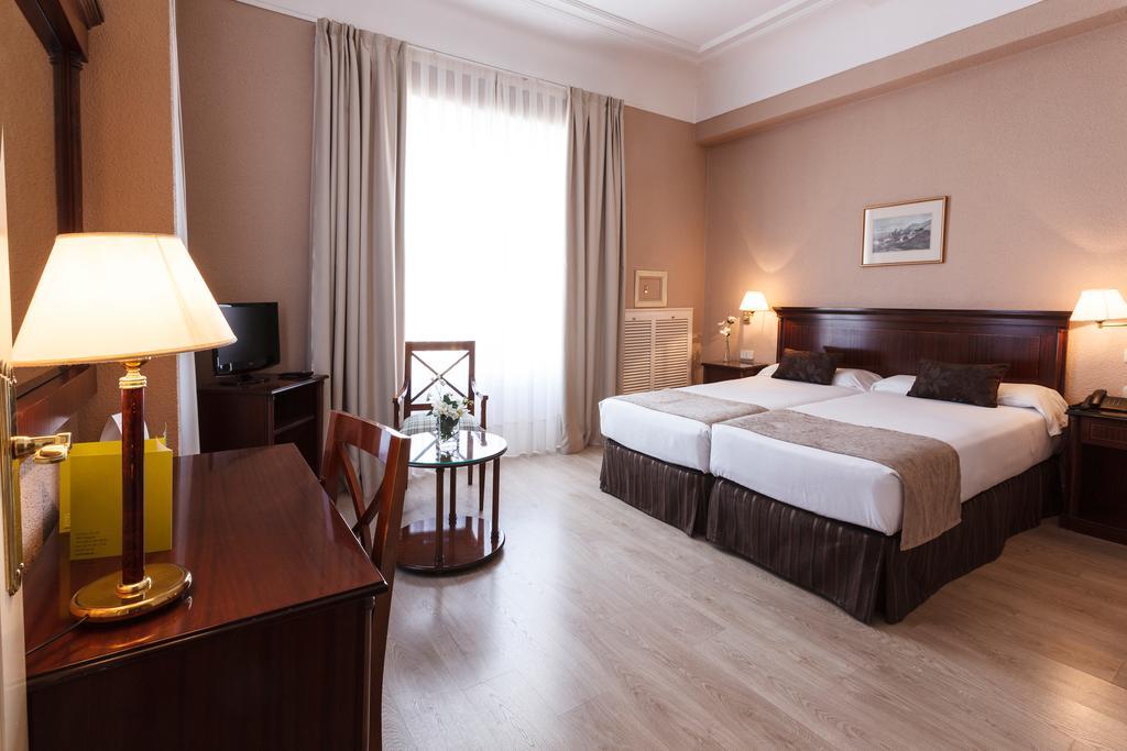 Room Mate Macarena, Madrid Gran Via المظهر الخارجي الصورة