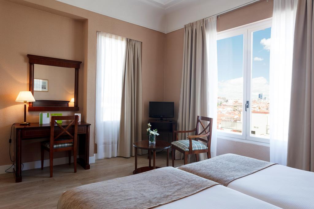 Room Mate Macarena, Madrid Gran Via الغرفة الصورة