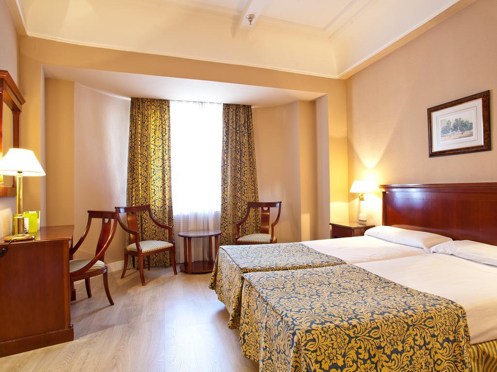 Room Mate Macarena, Madrid Gran Via الغرفة الصورة
